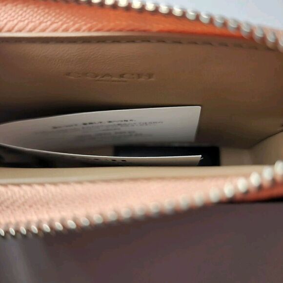 NWT 6303 Coach Zip Card Case With Chain Leather Faded Blush - Picture 2 of 3